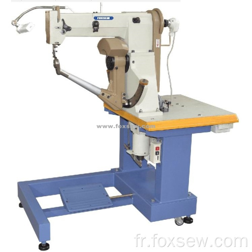 Machine à coudre latérale de type assis pour bottes